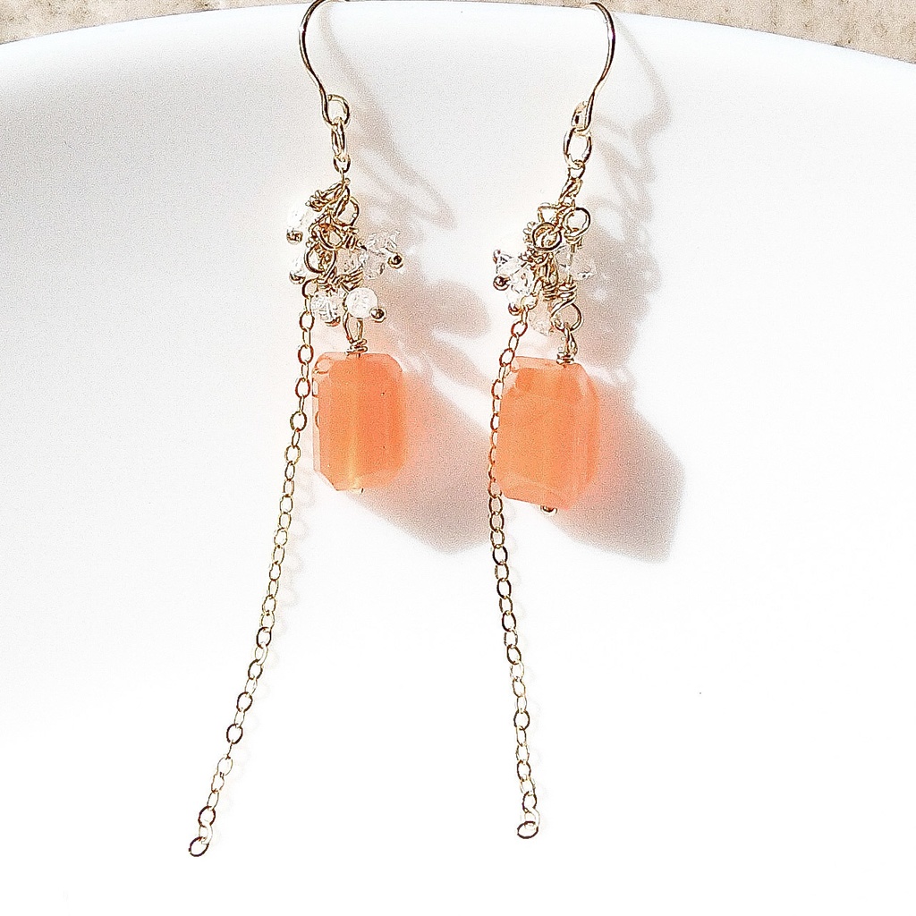 【金属アレルギー対応】カーネリアンの推しカラーピアス