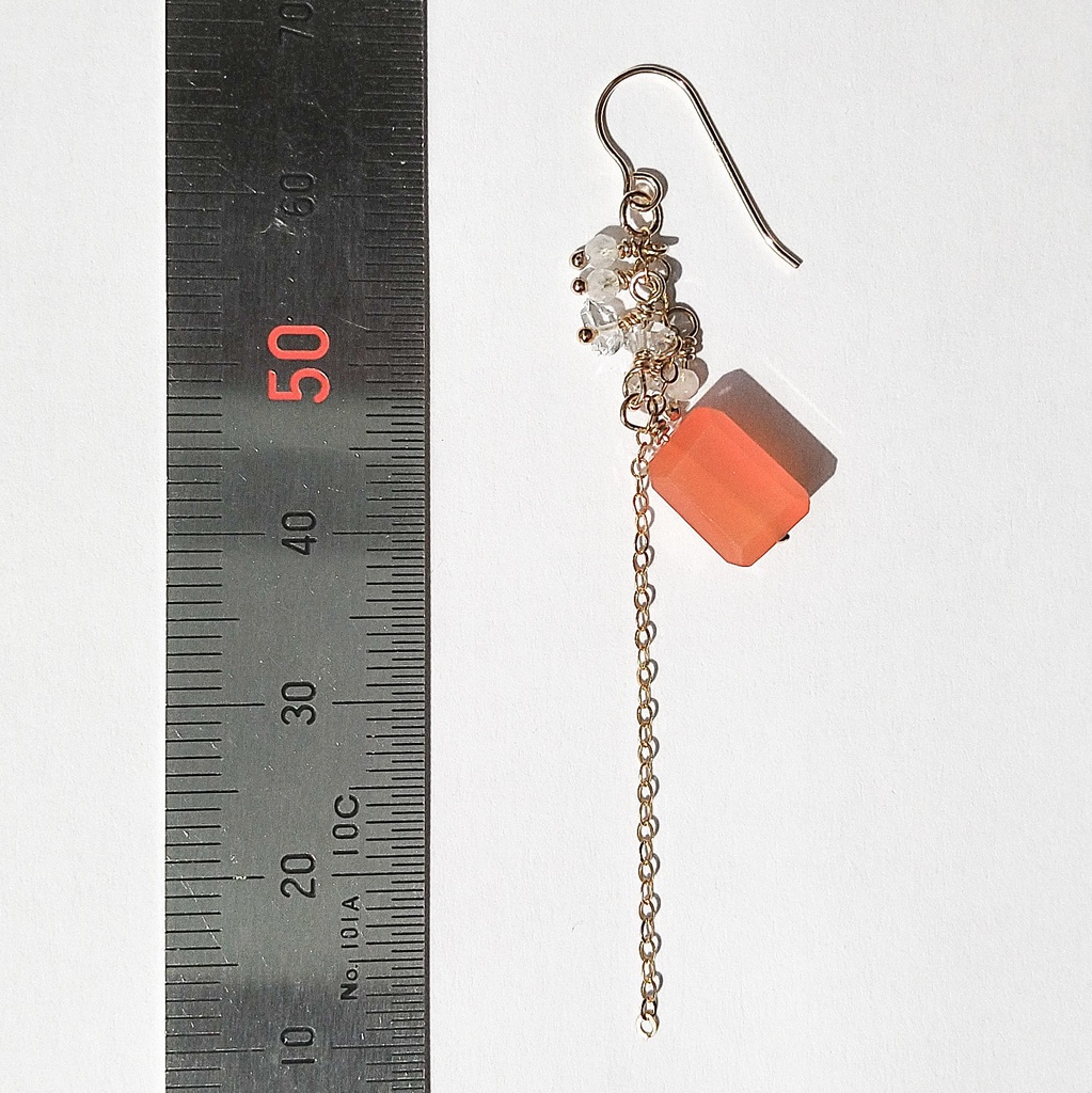 【金属アレルギー対応】カーネリアンの推しカラーピアス