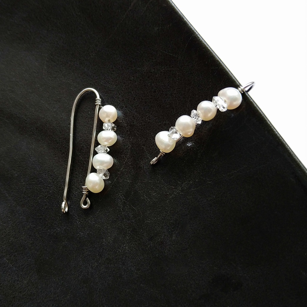 淡水パールとクリスタルのイヤーカフバー