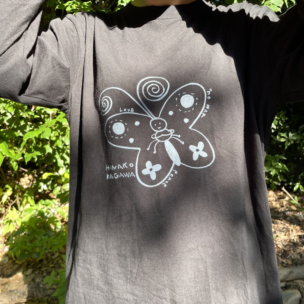 【リトグラフTシャツ】Praying Butterfly (black sesami)