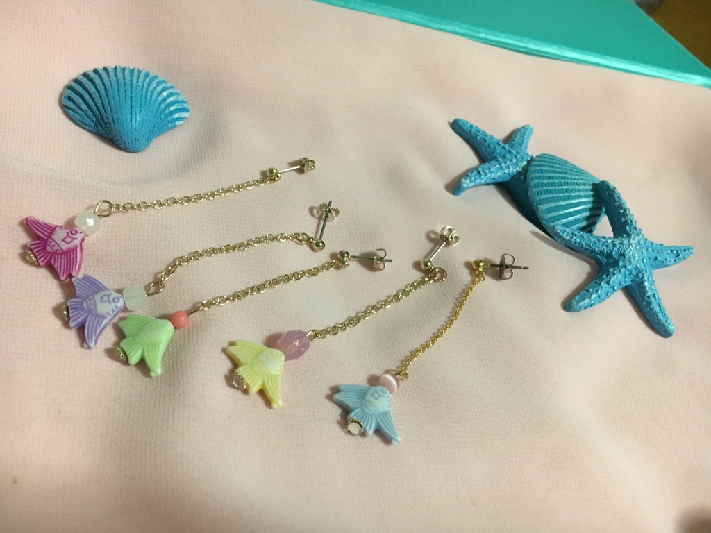 Free!モチーフピアス