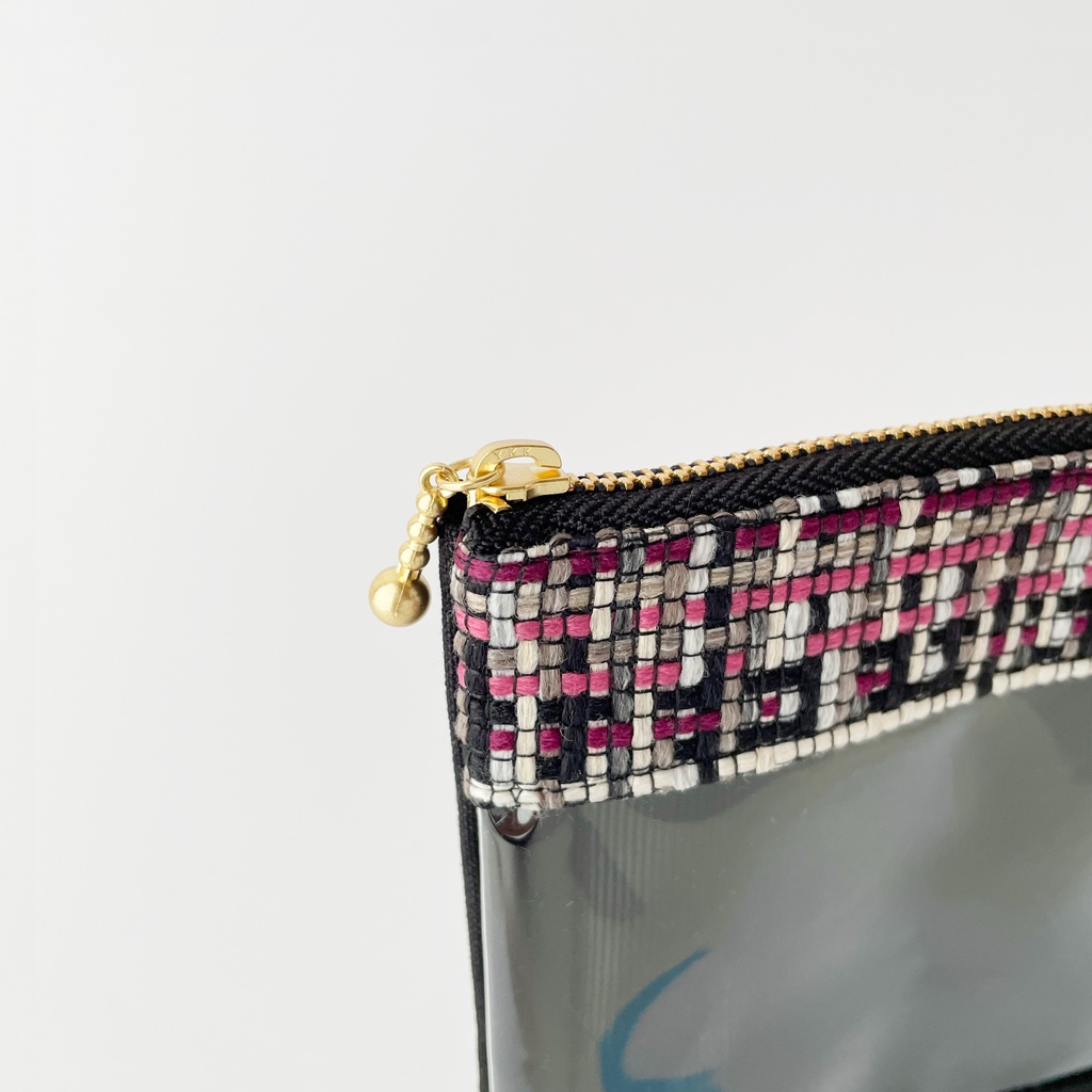 窓付きポーチ/Oriens