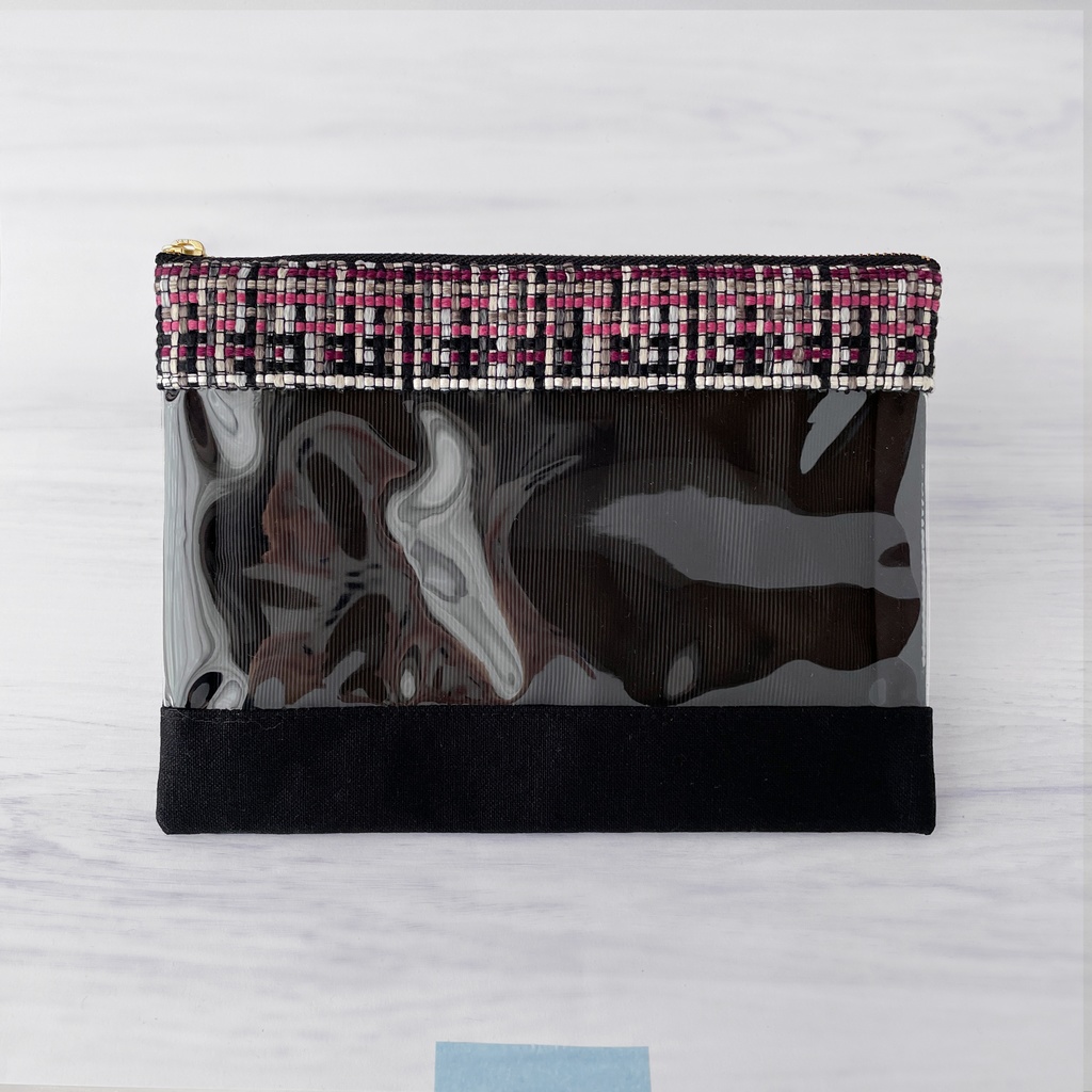 窓付きポーチ/Oriens