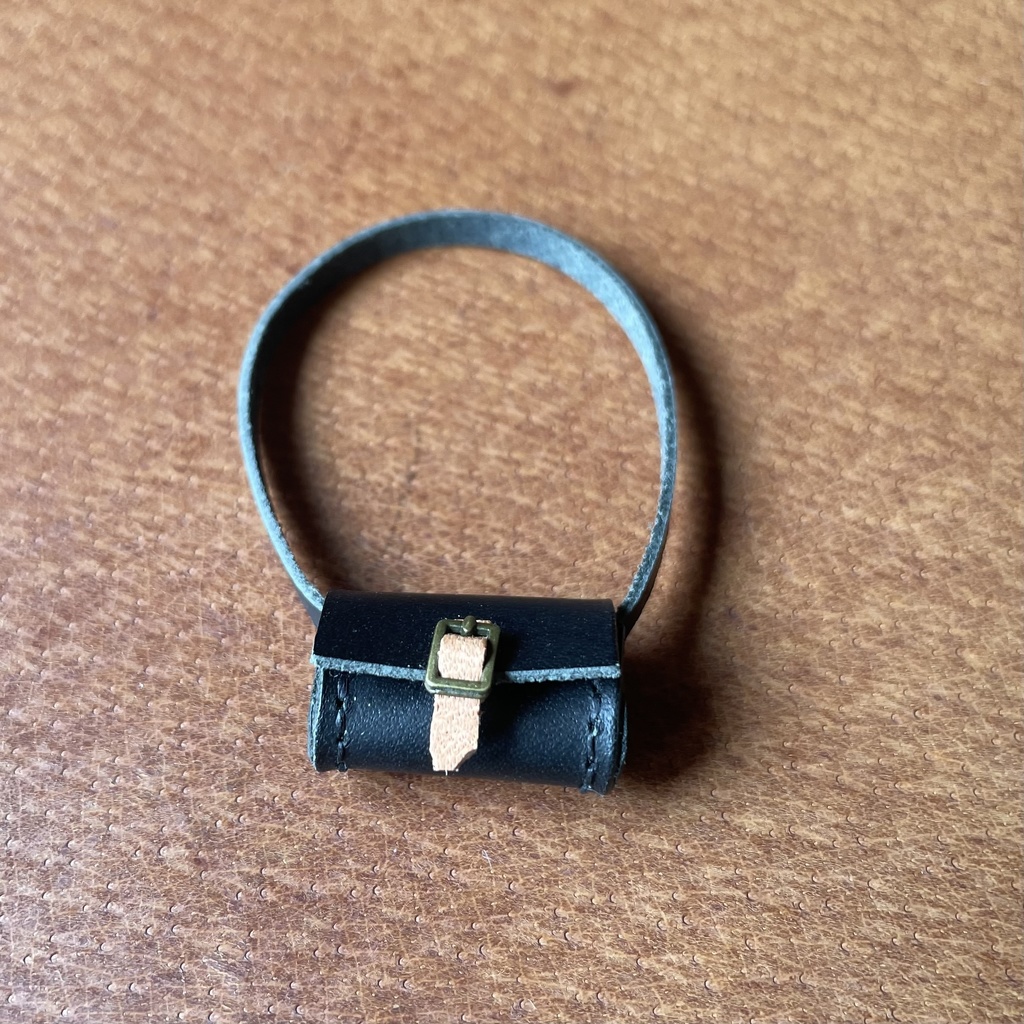 オビツ11 ショルダーバッグ 本革