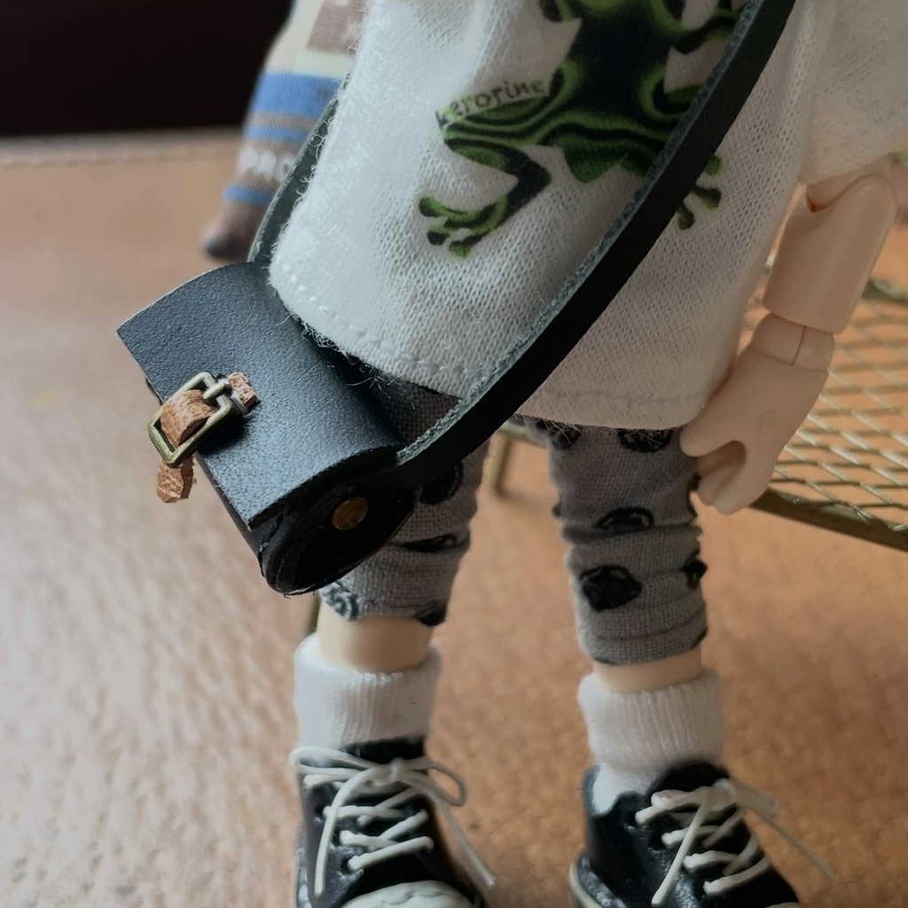 オビツ11 ショルダーバッグ 本革