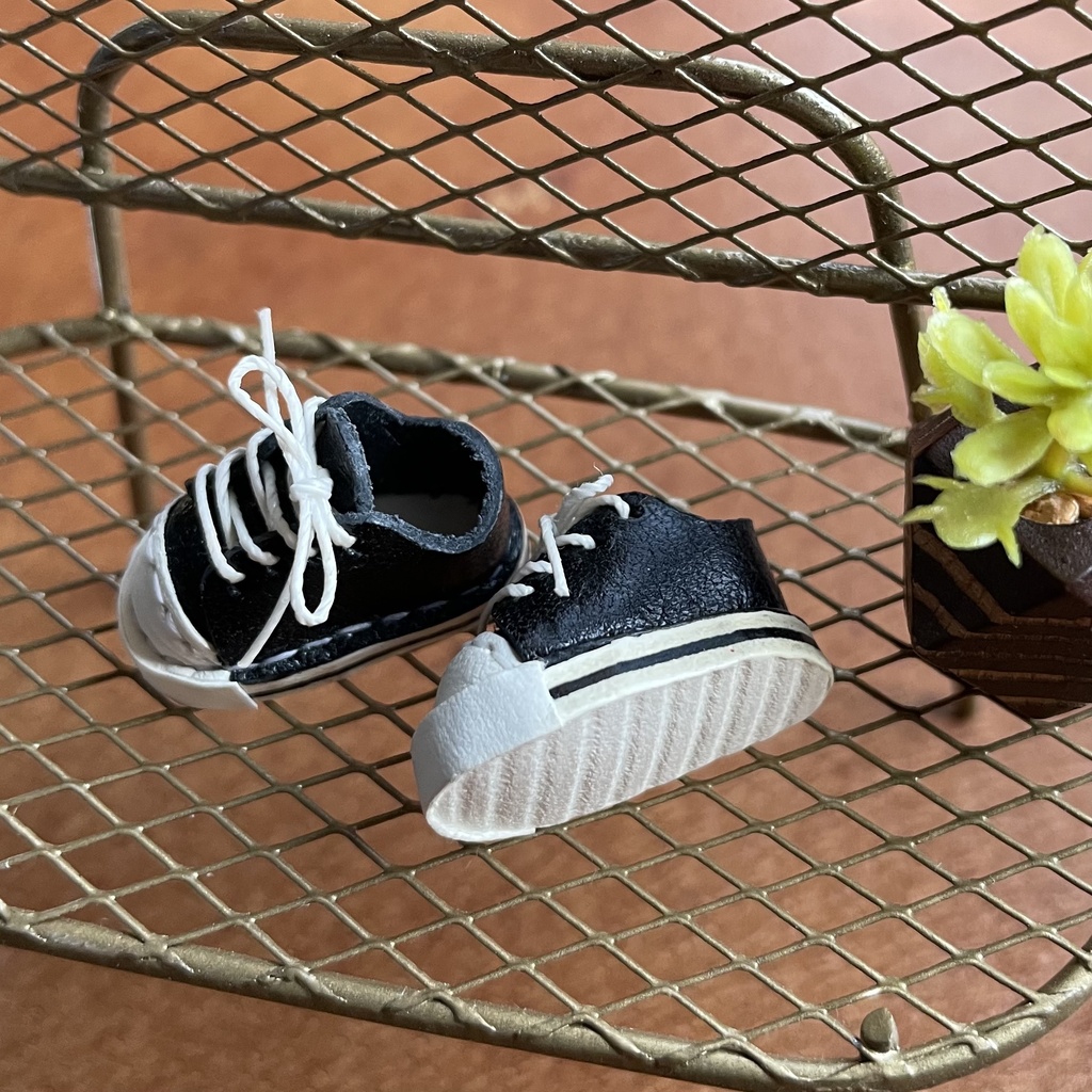 スニーカー オビツ11