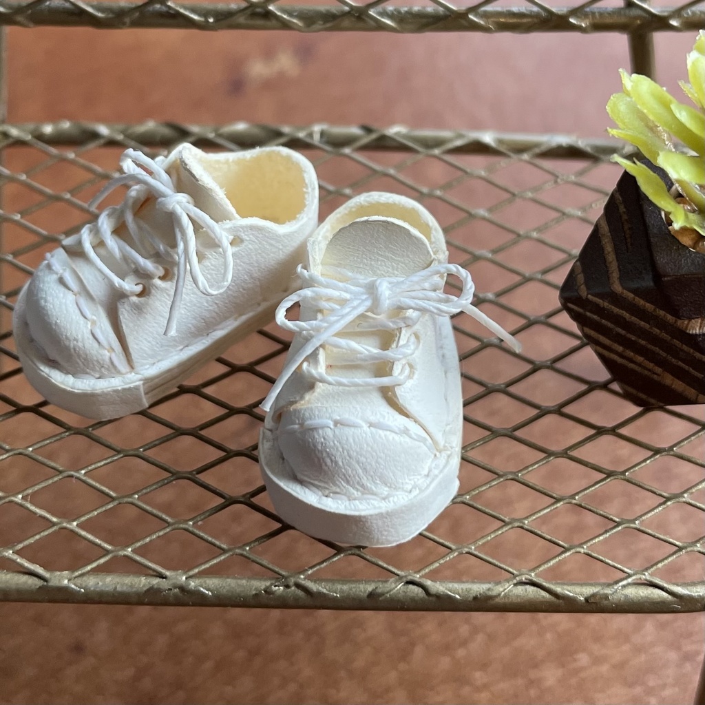 スニーカー オビツ11