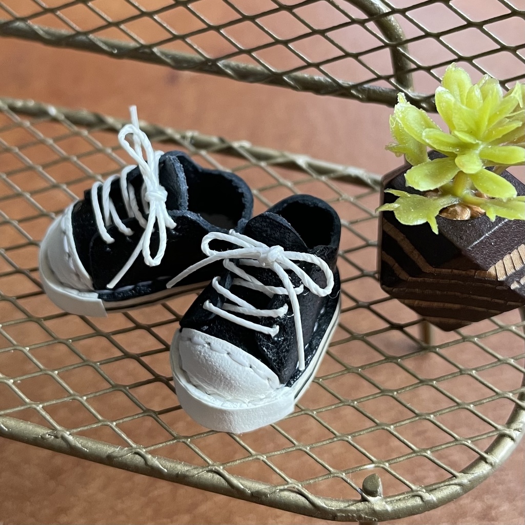 スニーカー オビツ11