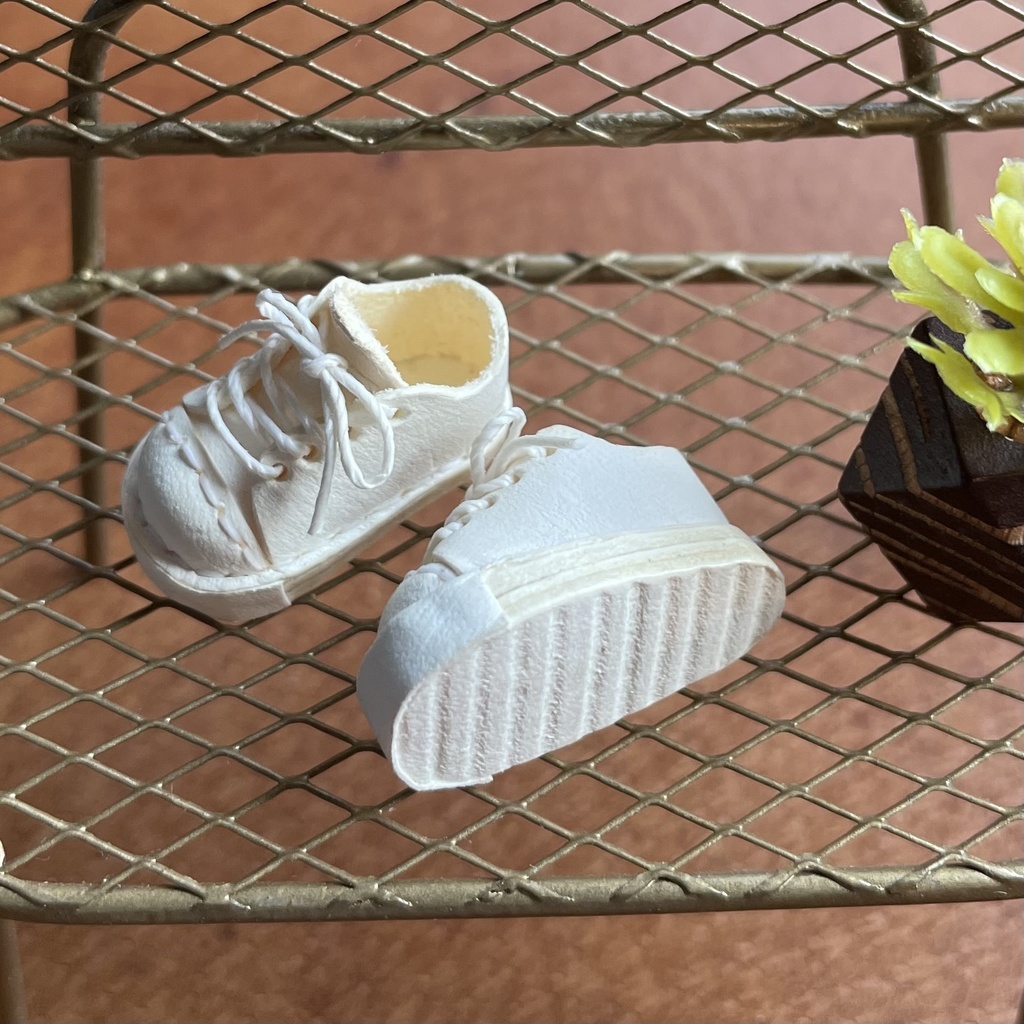 スニーカー オビツ11