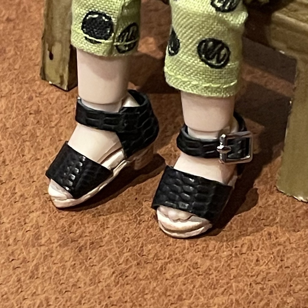 レディースサンダル　トカゲ革　オビツ11