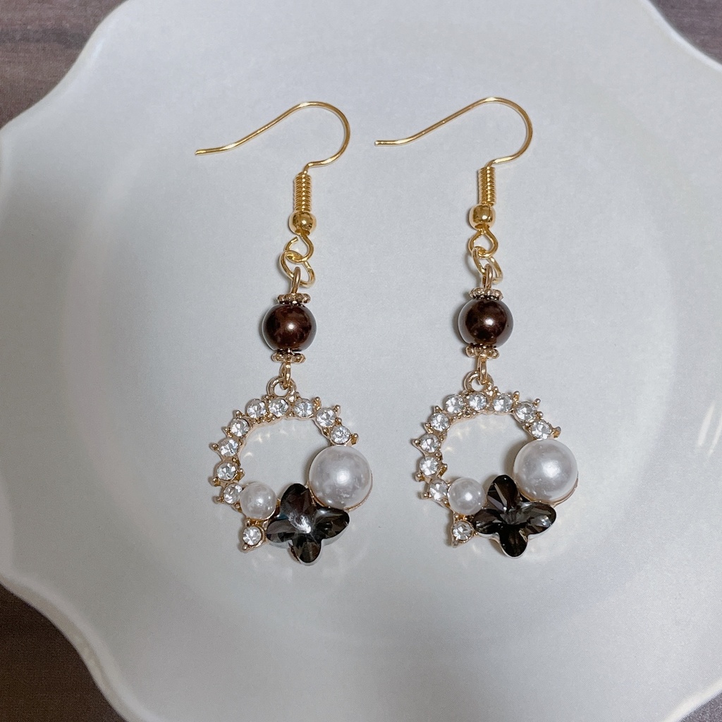 推し色ピアス (黒) ハンドメイド E