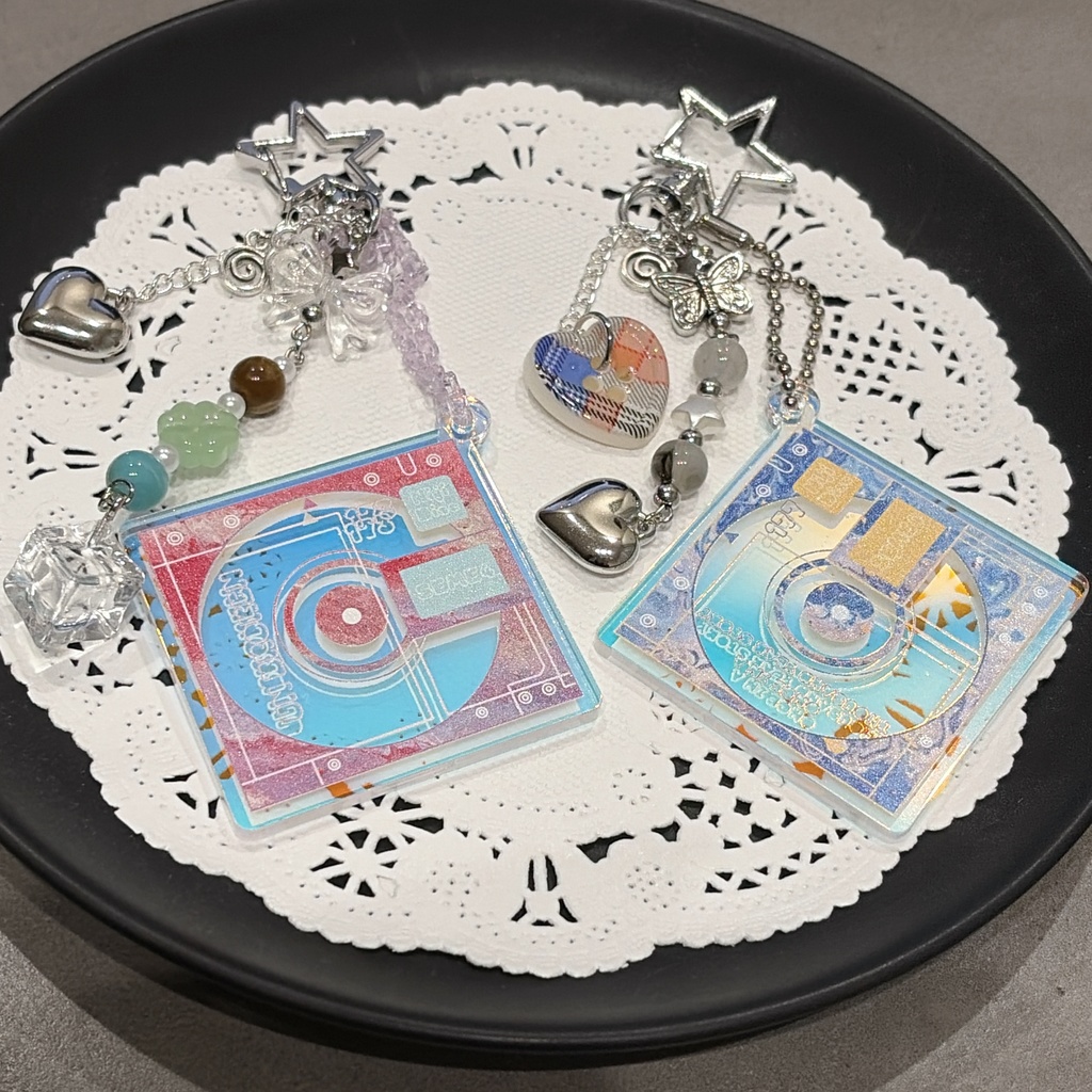 せめよん MD風 アクリルキーホルダー 🍀ビーズチャーム付き