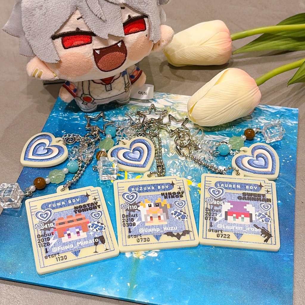 🎮カセット風アクキー 𝕕𝕖𝕟𝕚𝕞 𝕧𝕖𝕣. 🍀ビーズチャーム付き