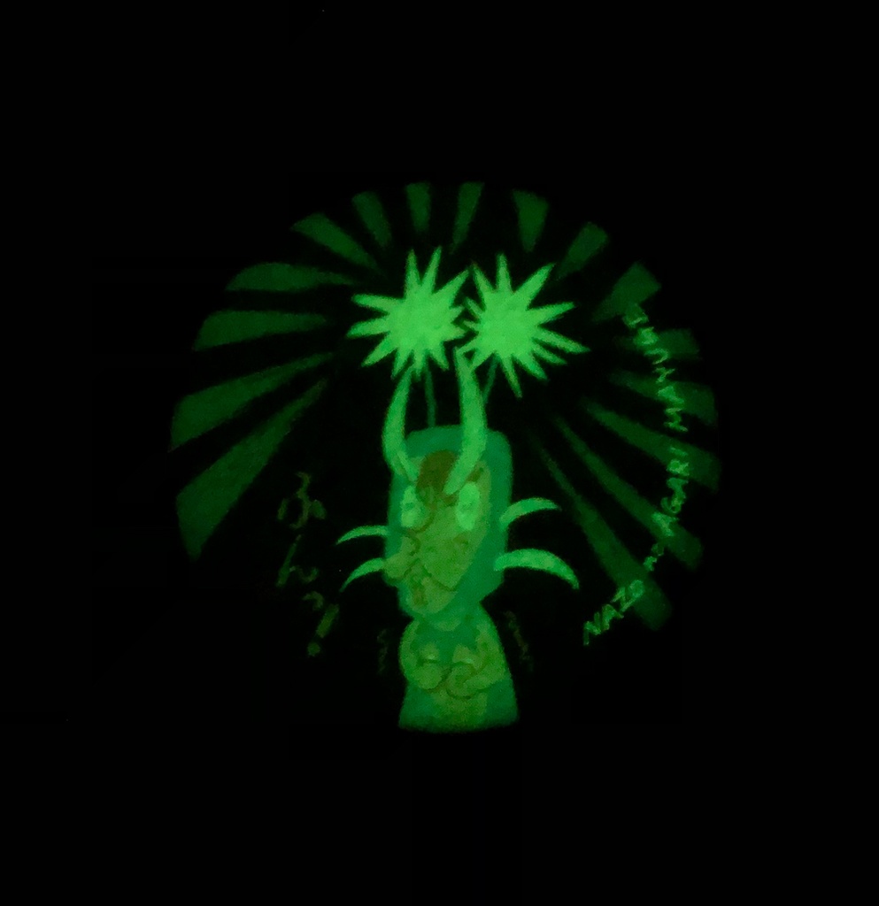 チャフチャフの光る缶バッジ