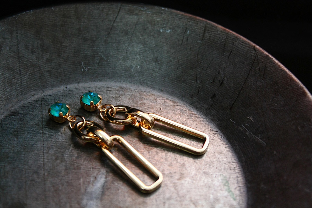 アスクレピオス第二再臨イメージイヤリング&ピアス