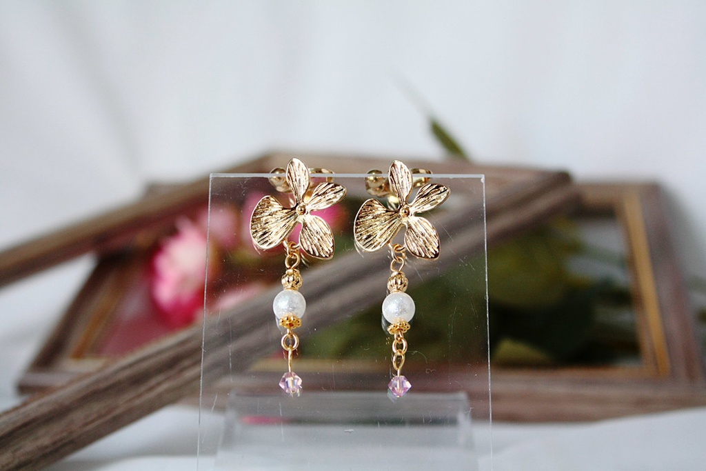 マーリンイメージ イヤリング&ピアス|スワロとお花