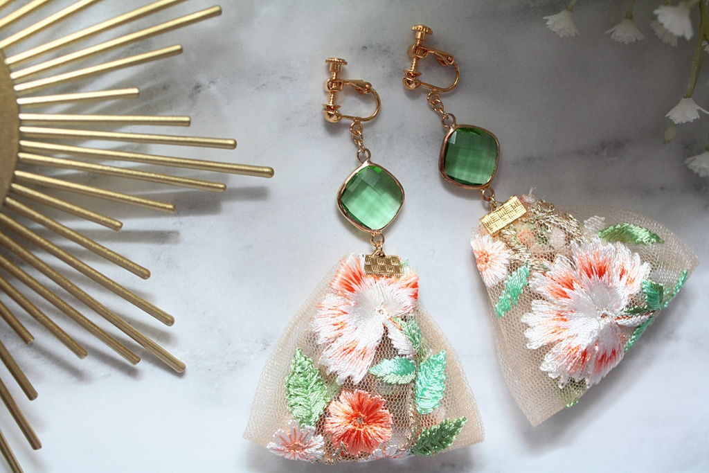 ロマニ イメージイヤリング&ピアス