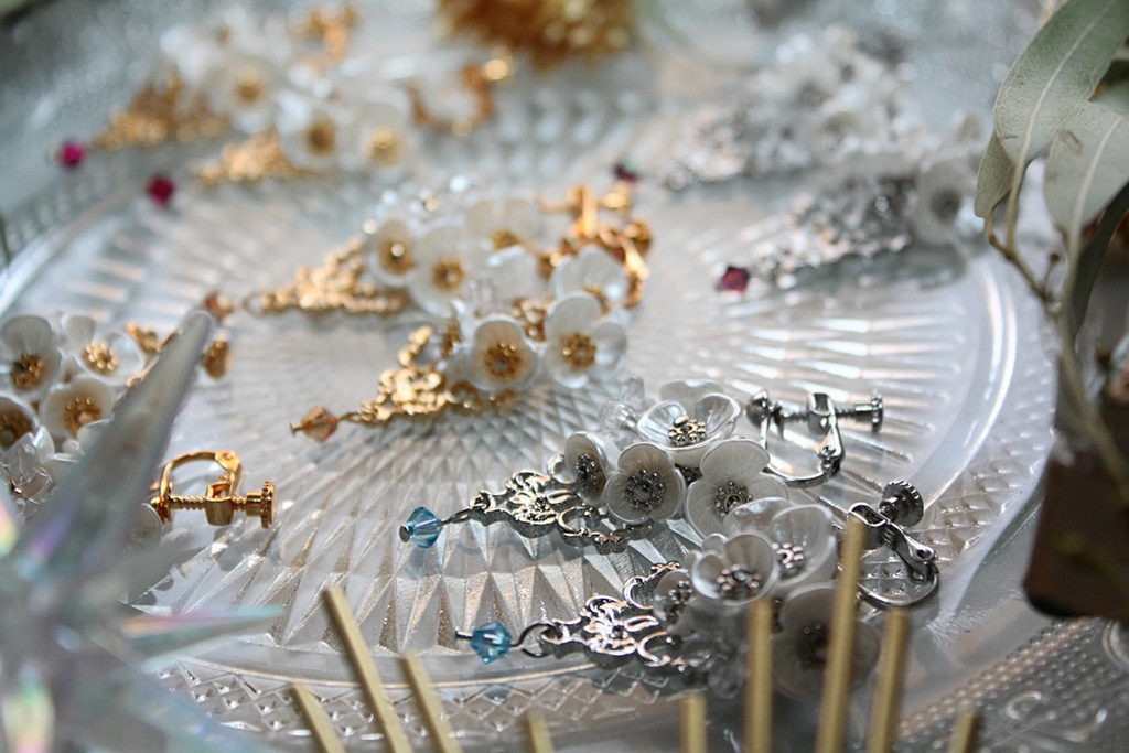 白の魔法使い イメージイヤリング&ピアス