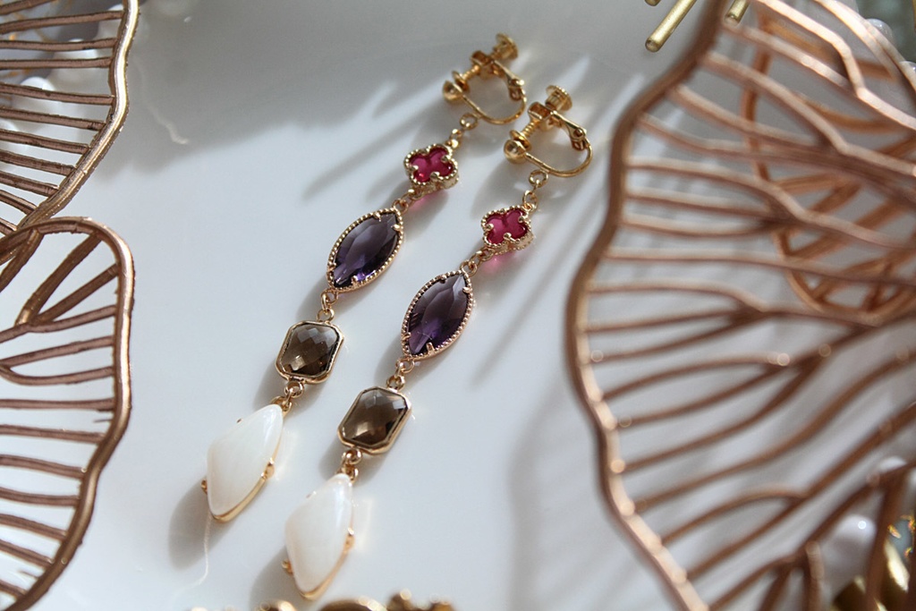 ミスラ イメージイヤリング&ピアス