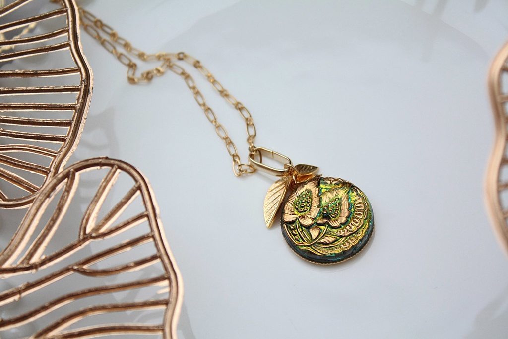 南の国 イメージネックレス