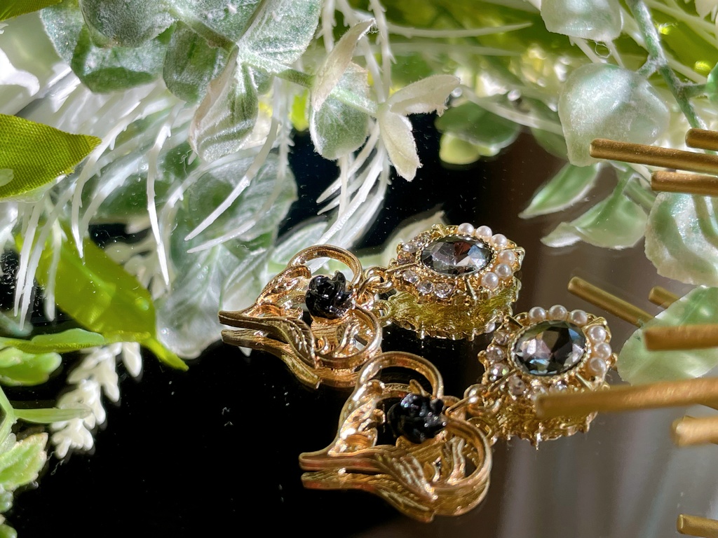 クリームヒルト イメージイヤリング&ピアス