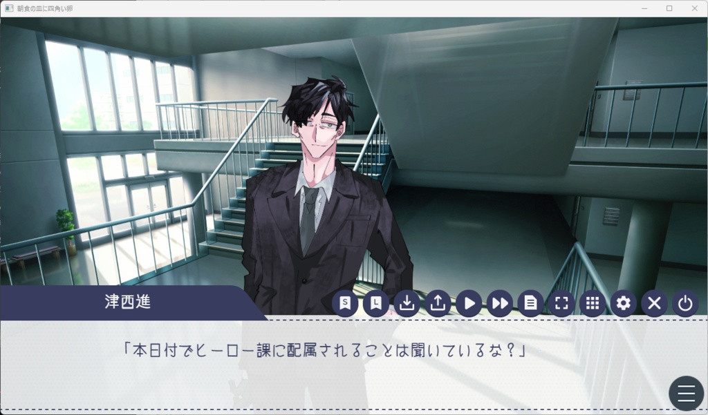 朝食の皿に四角い卵