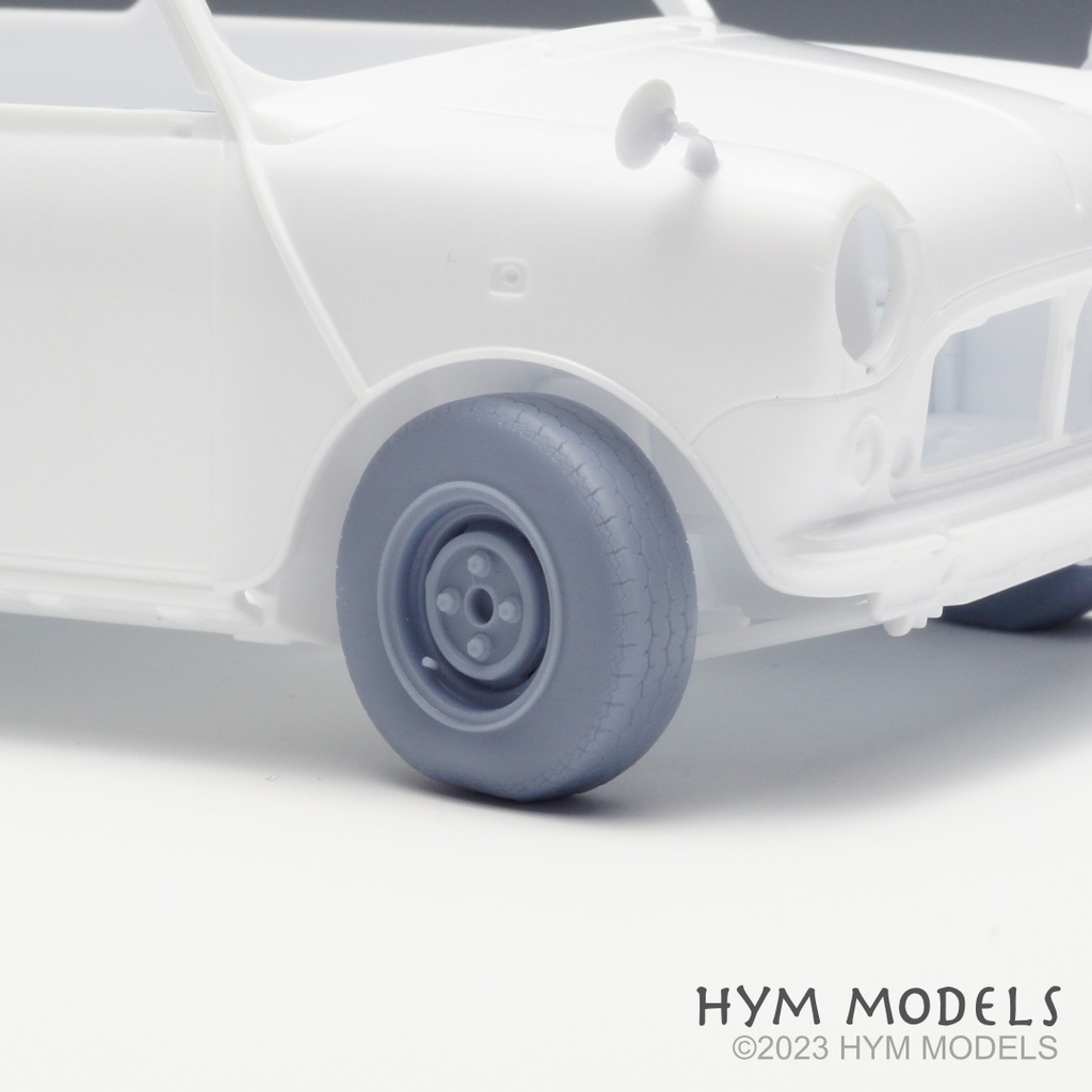 1/24 ミニクーパー1.3i用 自重変形10インチタイヤセット(70's)