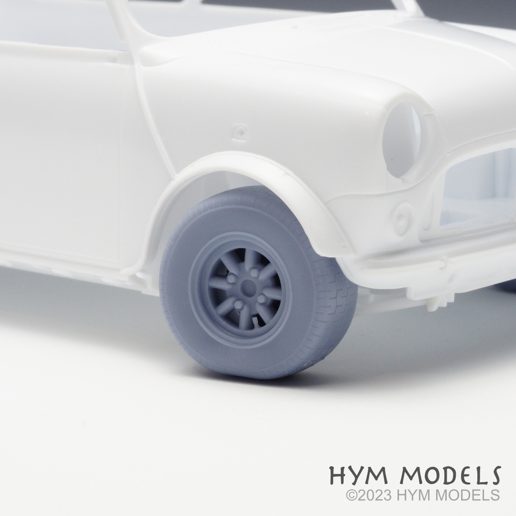 1/24 ミニクーパー1.3i用 自重変形10インチタイヤセット(ワタナベ)