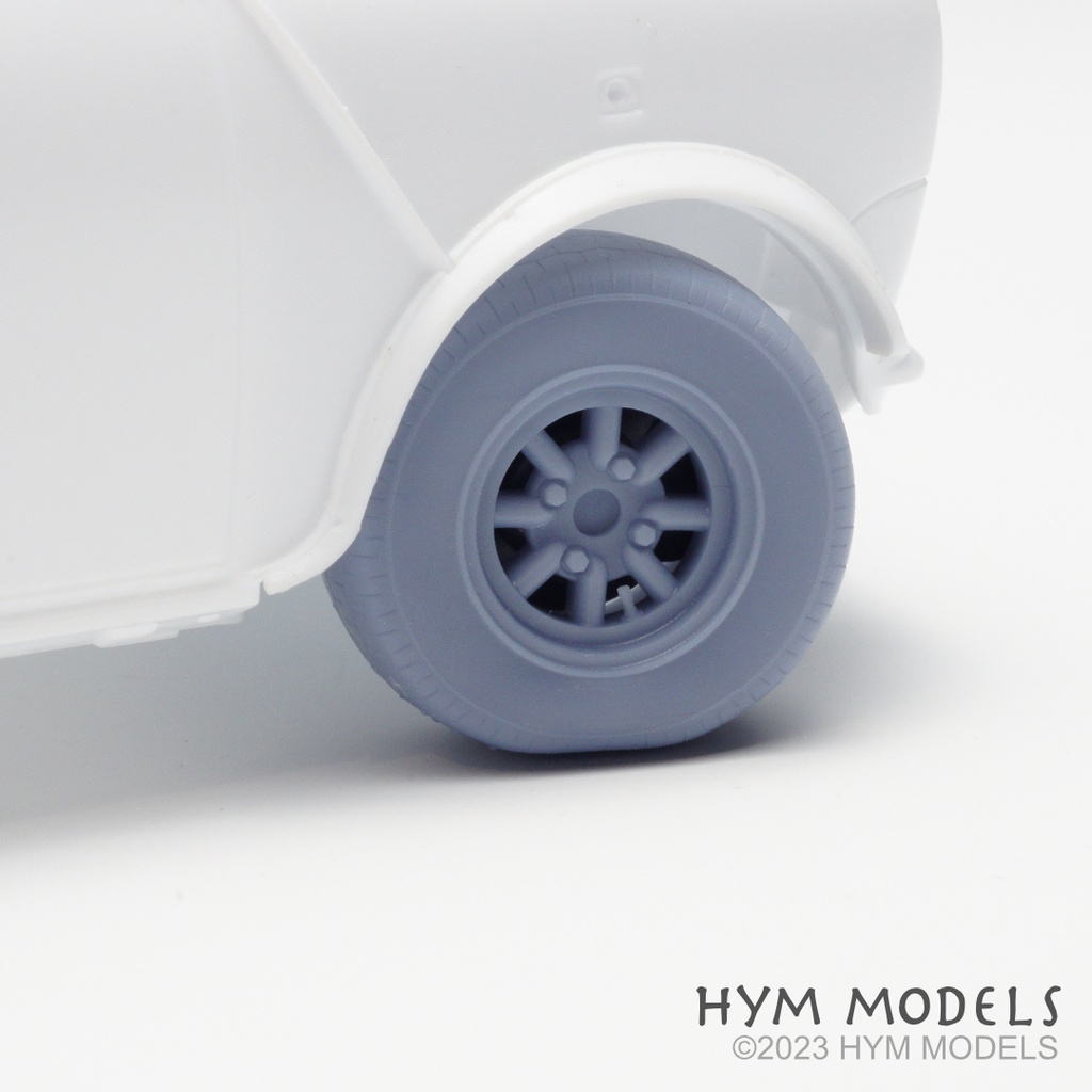 1/24 ミニクーパー1.3i用 自重変形10インチタイヤセット(ワタナベ)