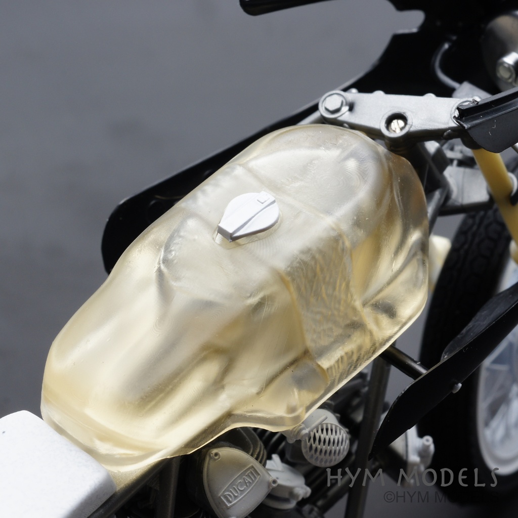 【2026年4月中旬発売予定】1/12 DUCATI 900SS用 750SS改造パーツセット