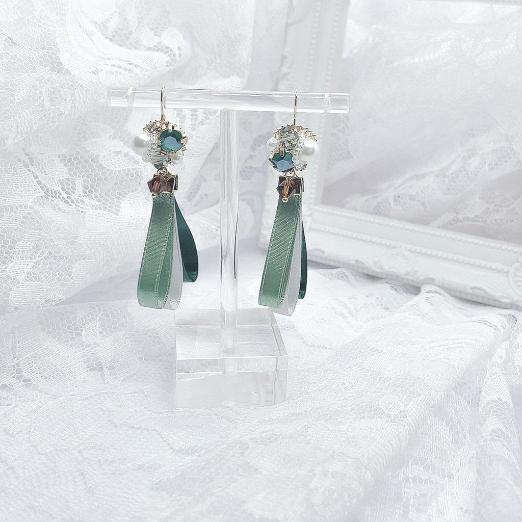 ビジューリボンイヤリング/ピアス【ワールドトリガー】