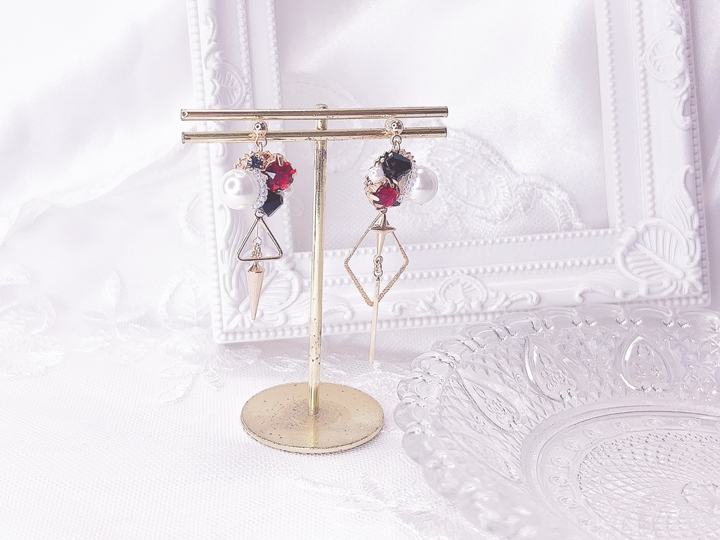 【にじさんじ】4周年グッズビジュアルモチーフイヤリング/ピアス【VΔLZ】