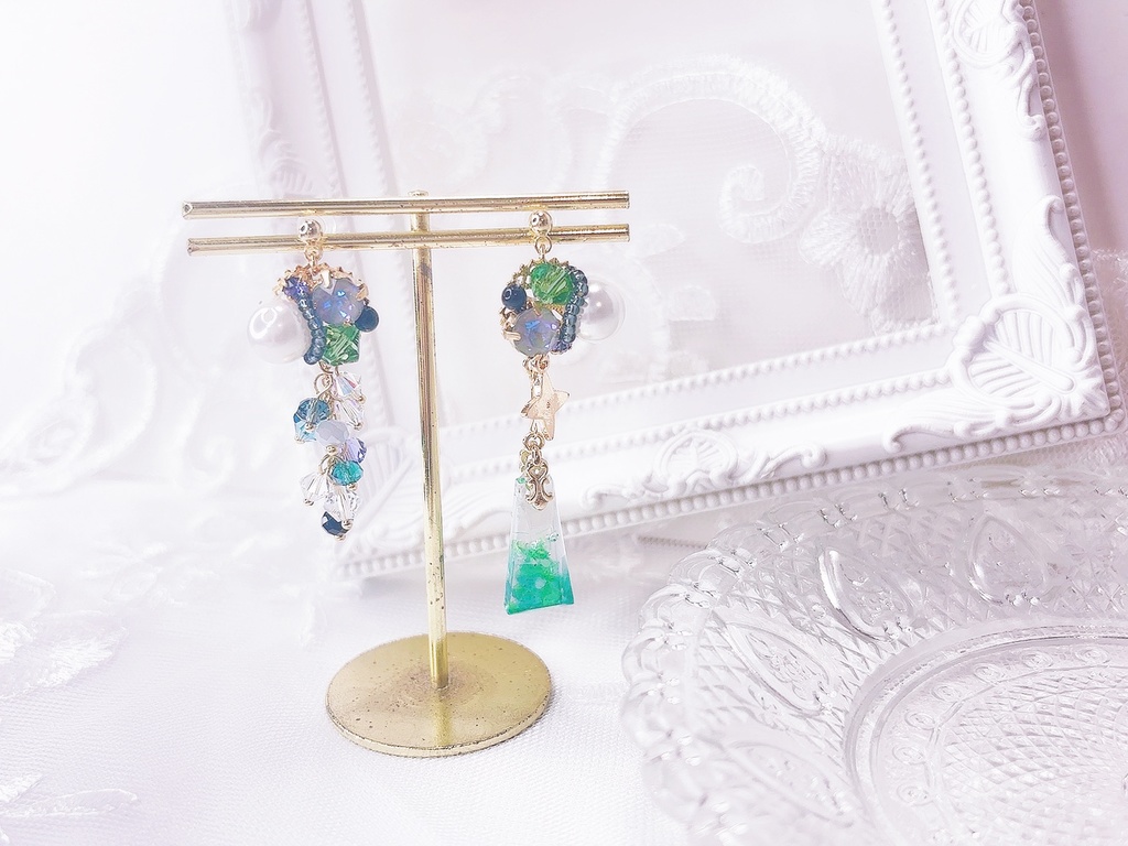 【にじさんじ】メインビジュアルモチーフピアス/イヤリング【Dytica】