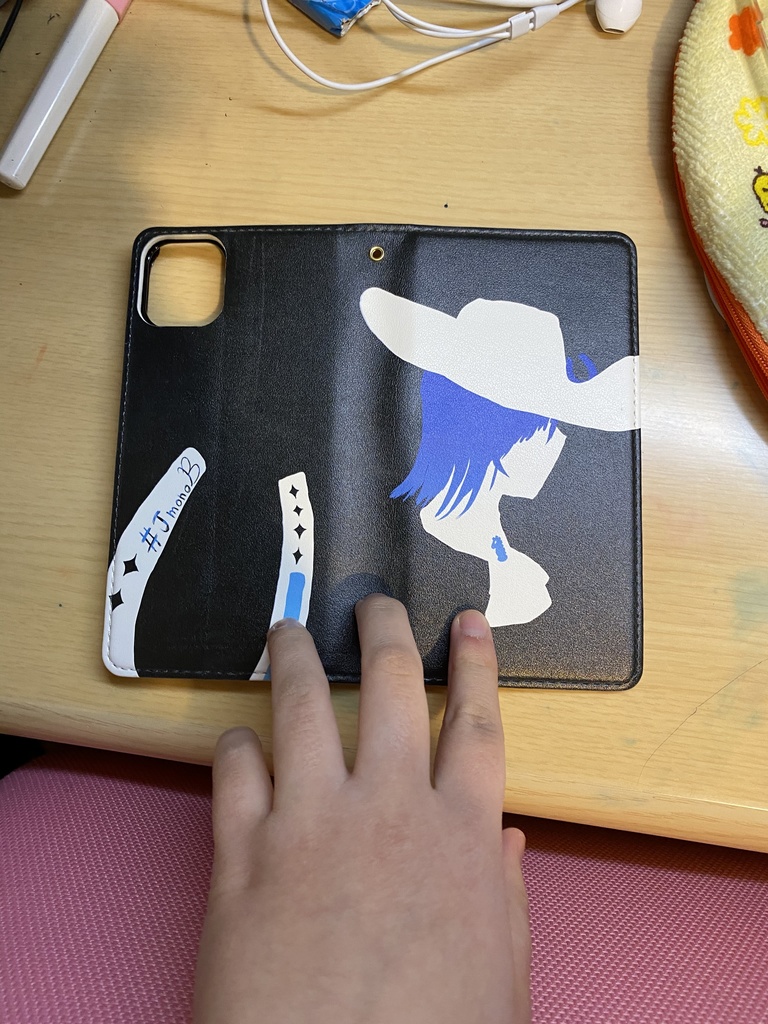 ナイトの黒々スマホケース