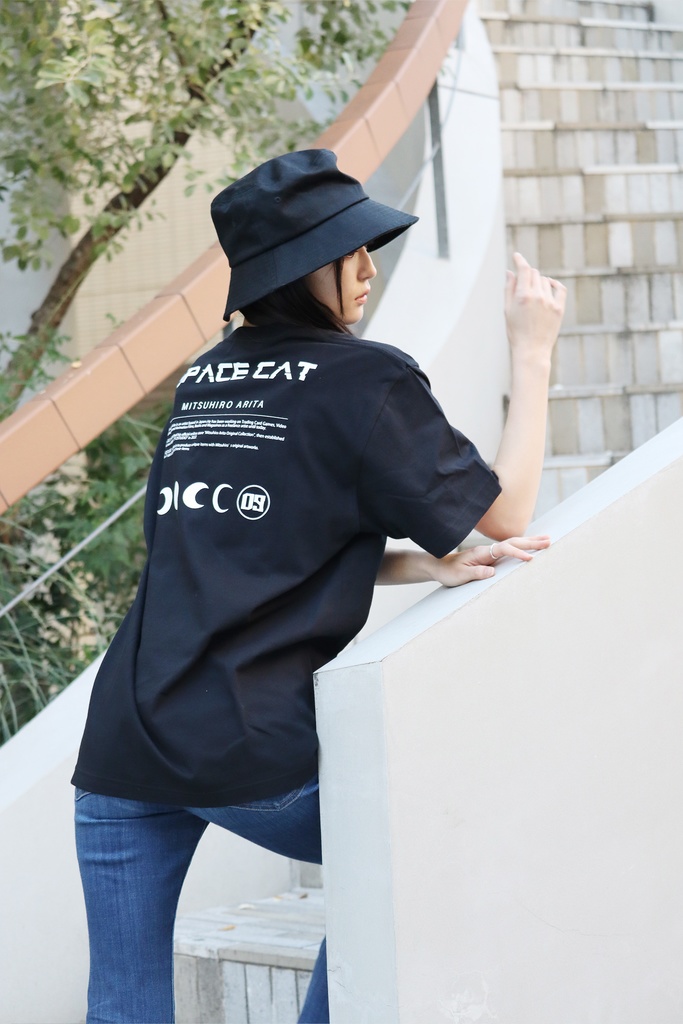 October Beast × 有田満弘「Space Cat」Tシャツ