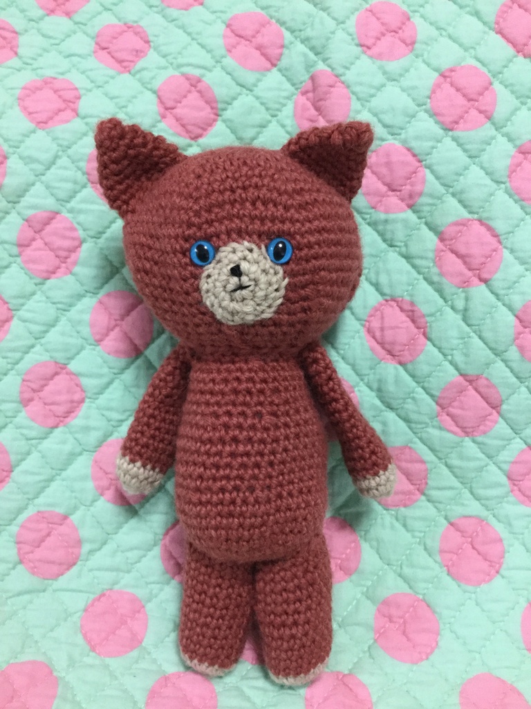 あみぐるみ（中）・ねこ・ストロベリーピンク