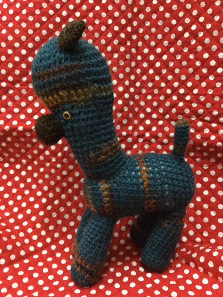 あみぐるみ（中）・ロバ（青）