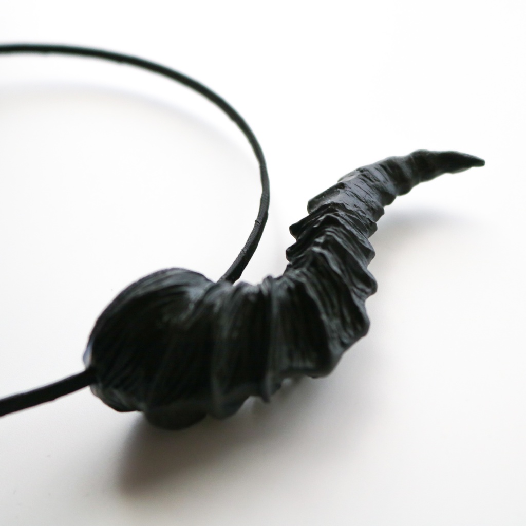 悪魔ツノカチューシャ 黒