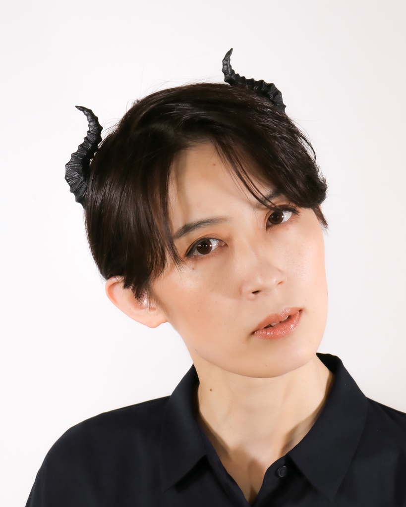 悪魔ツノカチューシャ 黒