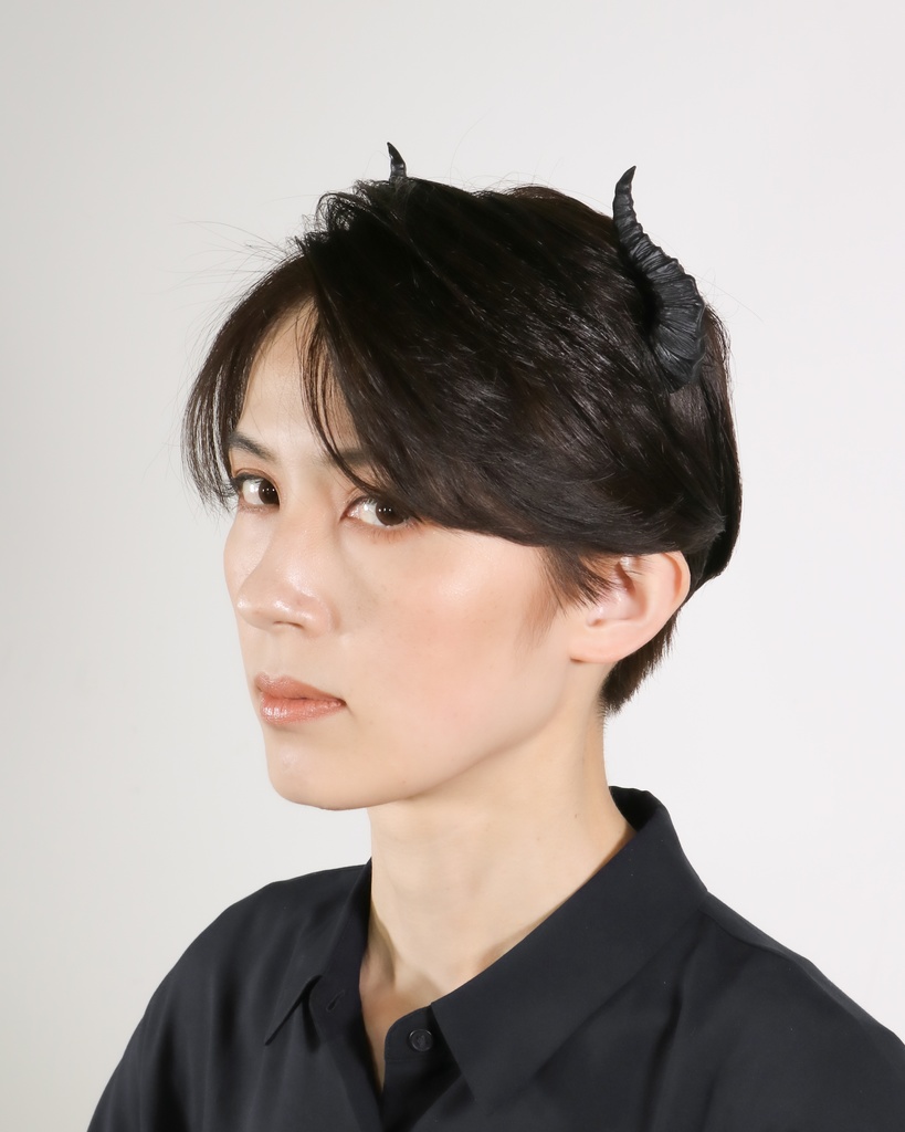 悪魔ツノカチューシャ 黒