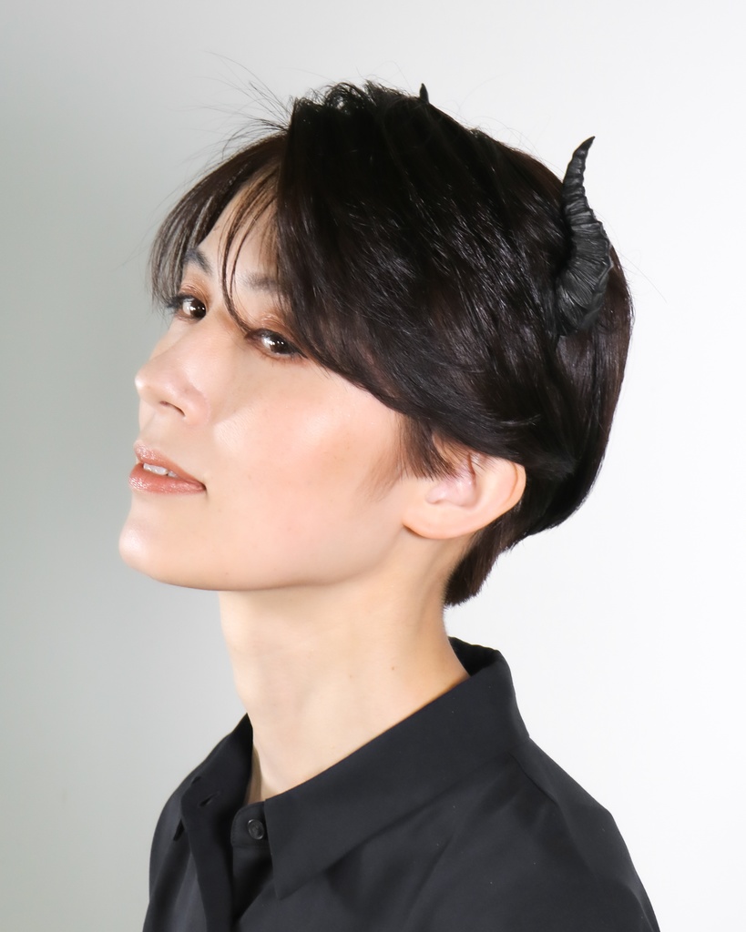 悪魔ツノカチューシャ 黒