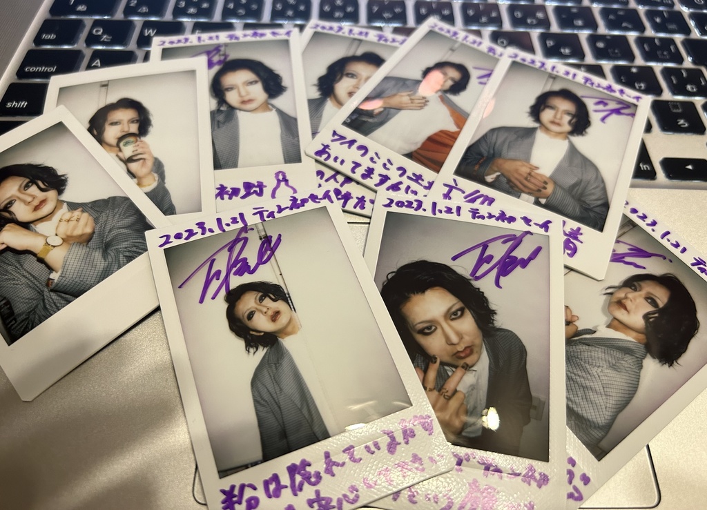 生誕のVメイクだけどソロで出た時のやつティキ