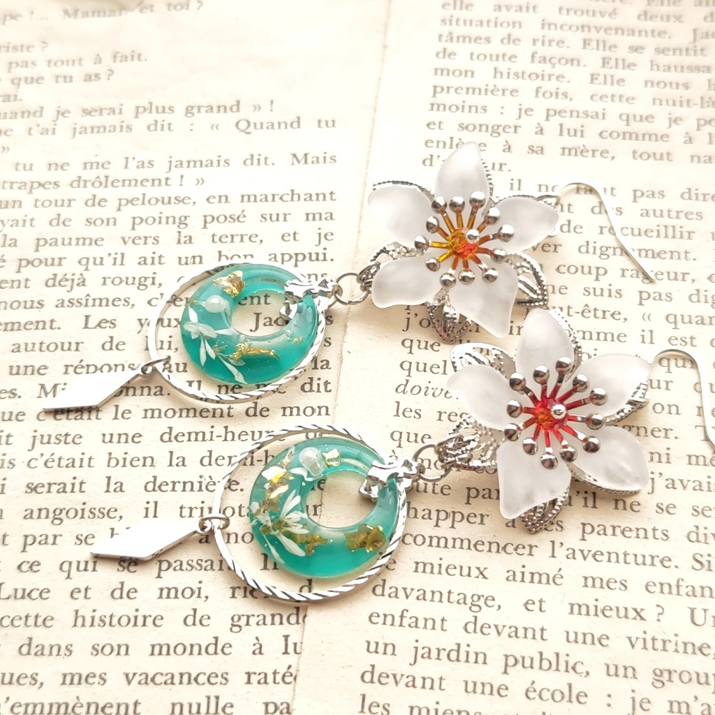 ケイト ヤーサミー ピアス