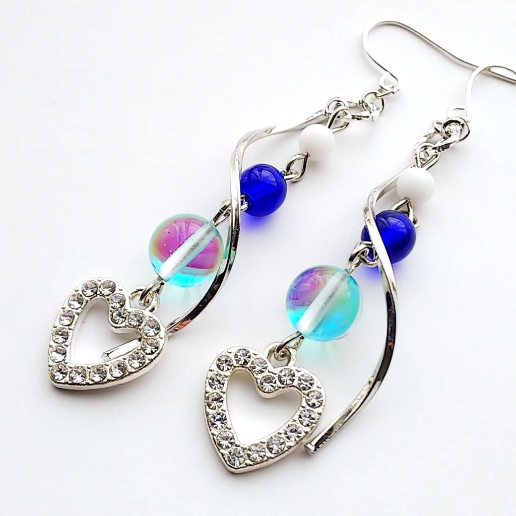 ★ダイワスカーレット ピアス