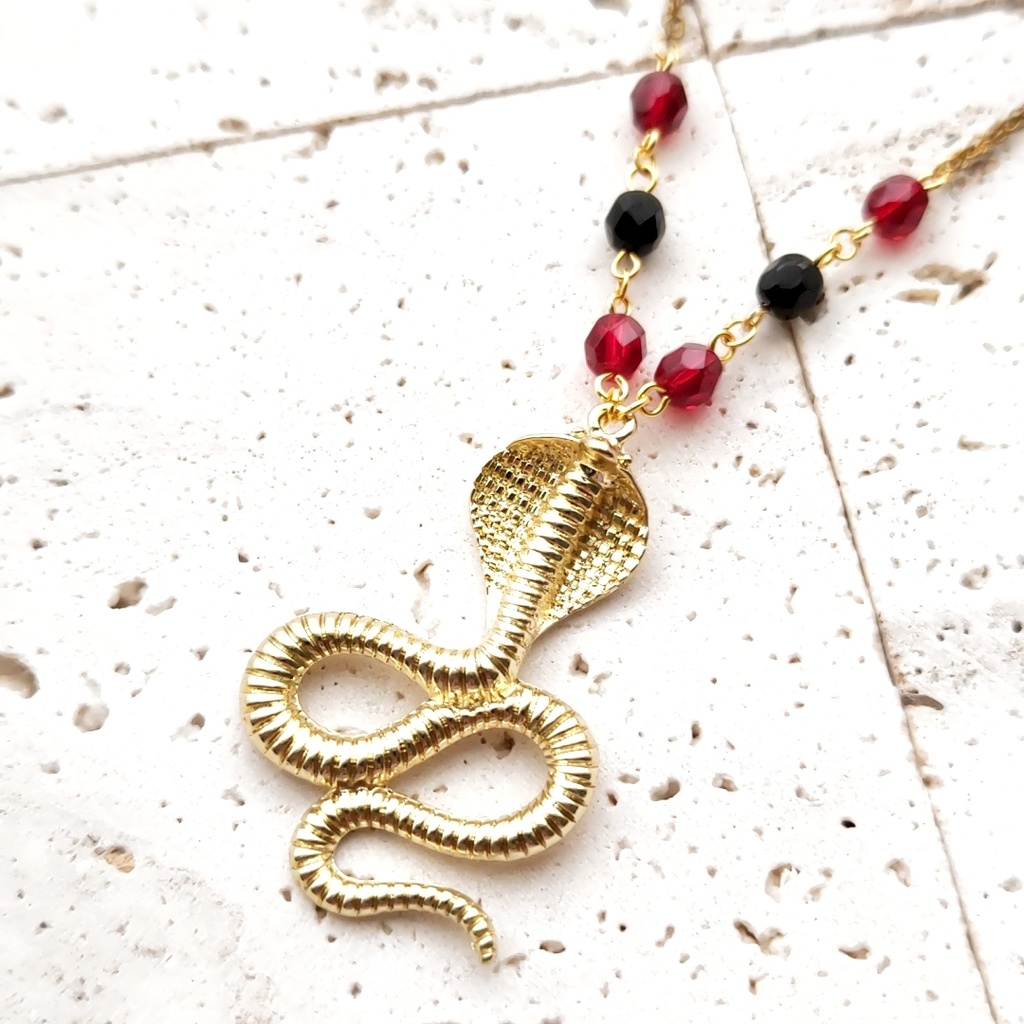 スカラビア ロングネックレス