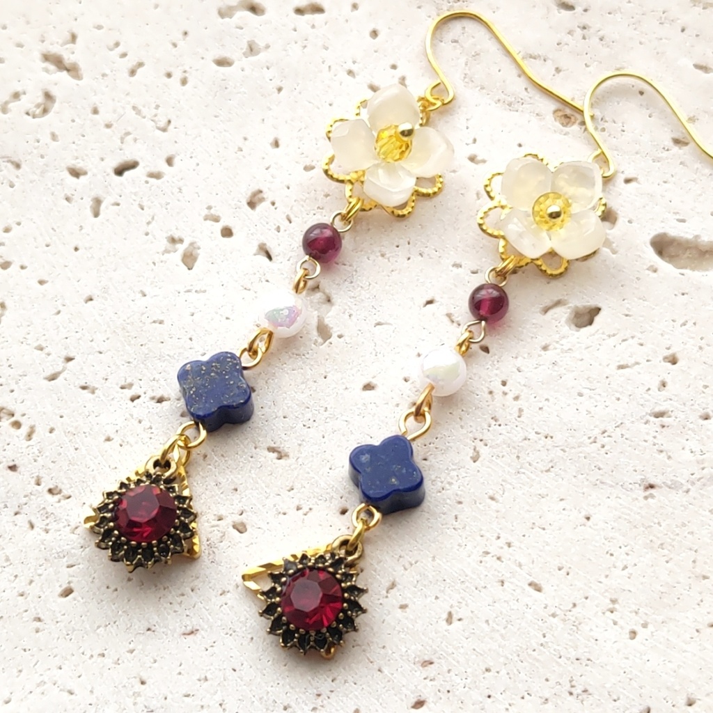 ニトクリスオルタ② ピアス