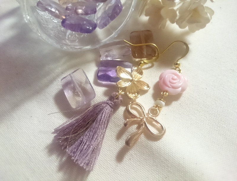 歌仙モチーフ華ピアス（イヤリング可）