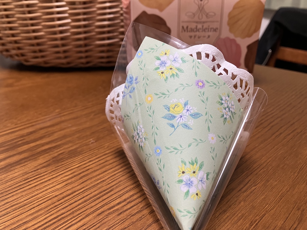 折花 バラとレースのミニブーケ(ライトグリーン&パール)