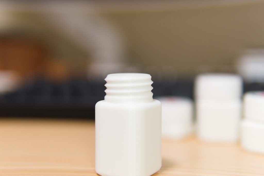 ペットボトルのキャップを再利用!小さいボトル(3Dプリンタ用データ)