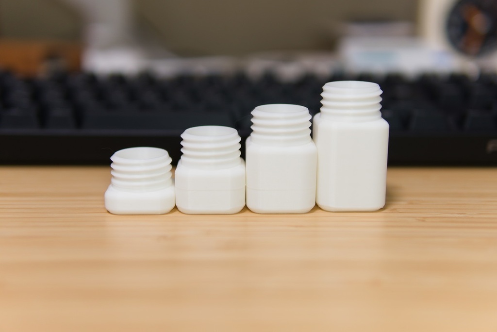 ペットボトルのキャップを再利用!小さいボトル(3Dプリンタ用データ)